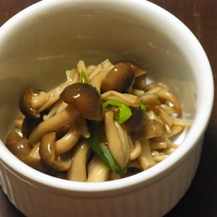ご飯がすすむヨ(*´∀`*) 3種きのこの甘辛煮。